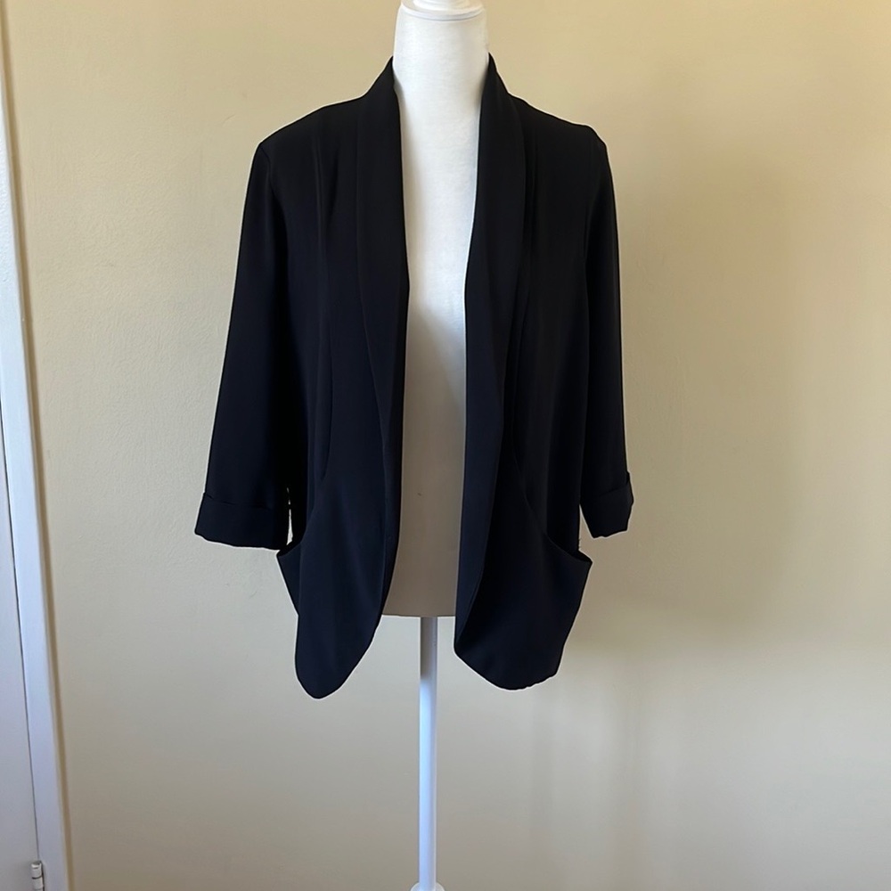 Black blazer from forever 21.